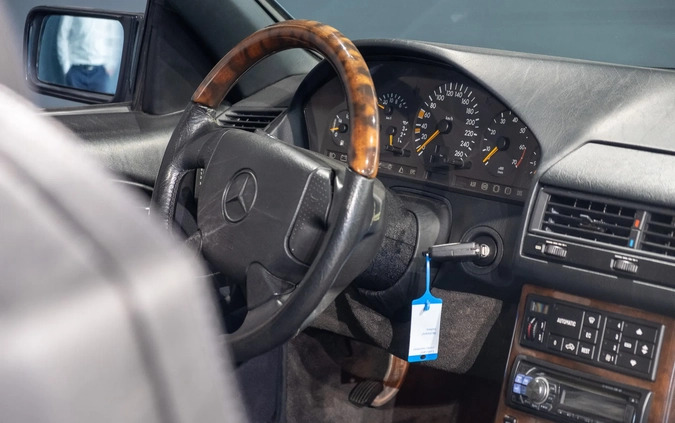 Mercedes-Benz SL cena 269000 przebieg: 60184, rok produkcji 1996 z Lubań małe 529
